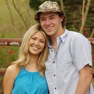 Meet your Posher, Becca